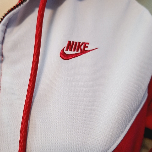 🅱️🅾️G🅾️ Nike red and white hoodie - Picture 6 of 10
